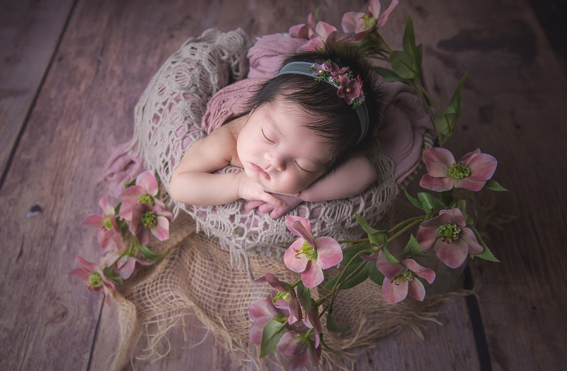 ポーズドニューボーンの画像