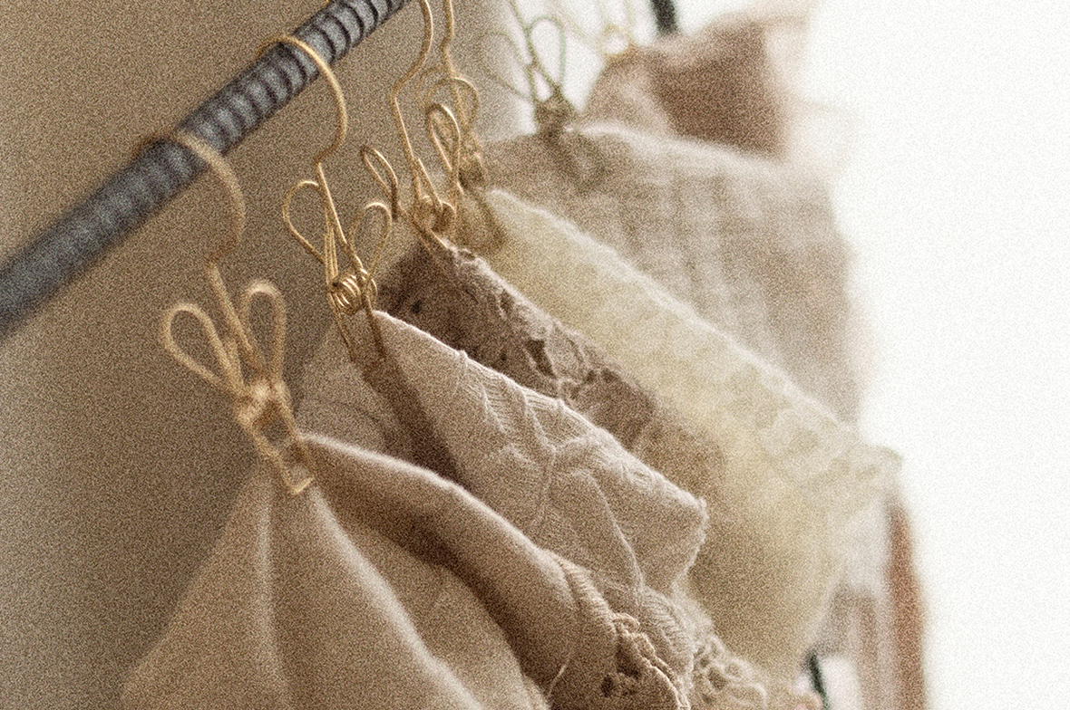 赤ちゃんの洋服の画像