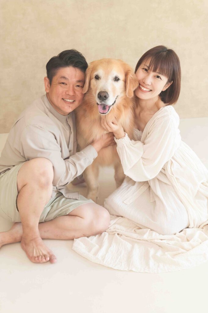名古屋や岡崎からもアクセスの良いプライベートスタジオでリラックスするわんちゃん